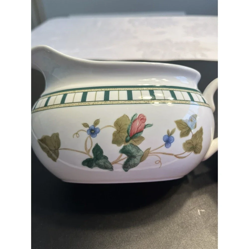 Lenox Summer Terrace Pattern Flowers Gravy Boat Made in Brazil